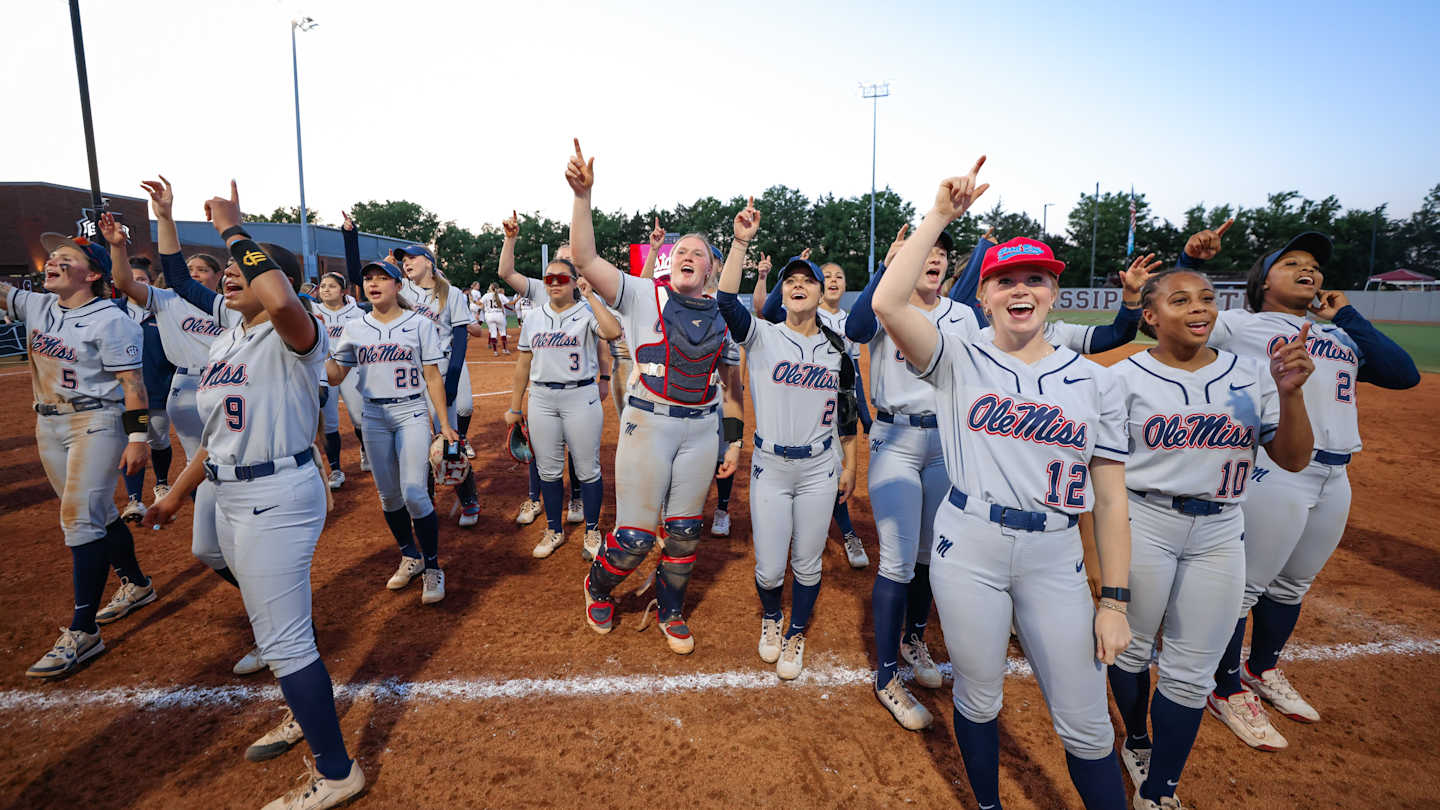 Image d'illustration pour: Ole Miss Softball Senior Set to Return to Program After Earning Additional Season