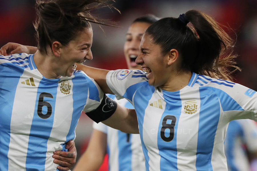 Image d'illustration pour: 2-2 (5-4). Argentina se queda con el tercer puesto en la Copa América femenina al superar en los penaltis a Uruguay - Proceso Digital