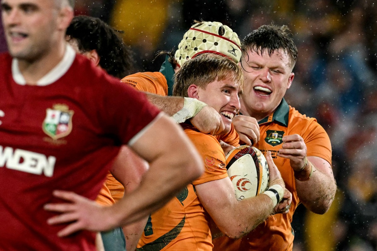 Image d'illustration pour: Fearless Wallabies stun weary Lions to win third Test 22-12