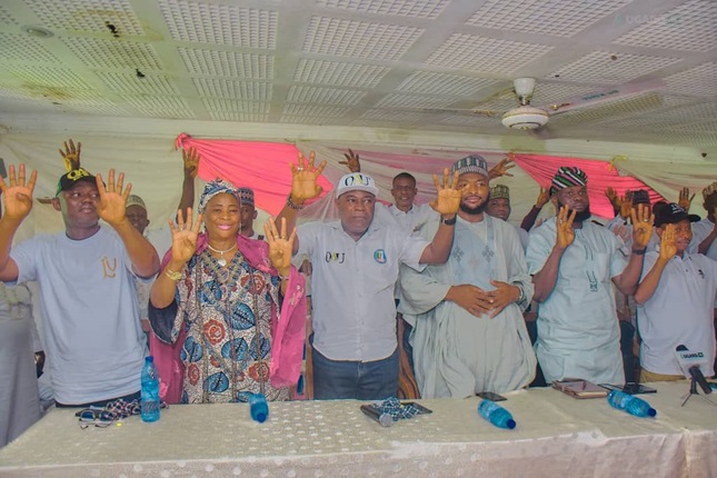 Image d'illustration pour: Adavi Political Leaders, Appointees Endorse Governor Ododo for 2nd Term - :: Kogi Reports ::