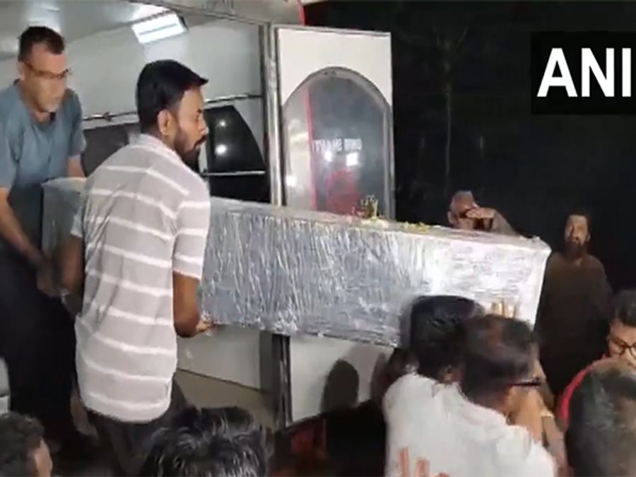 Image d'illustration pour: Mortal remains of Puri girl arrives in Odisha from Delhi