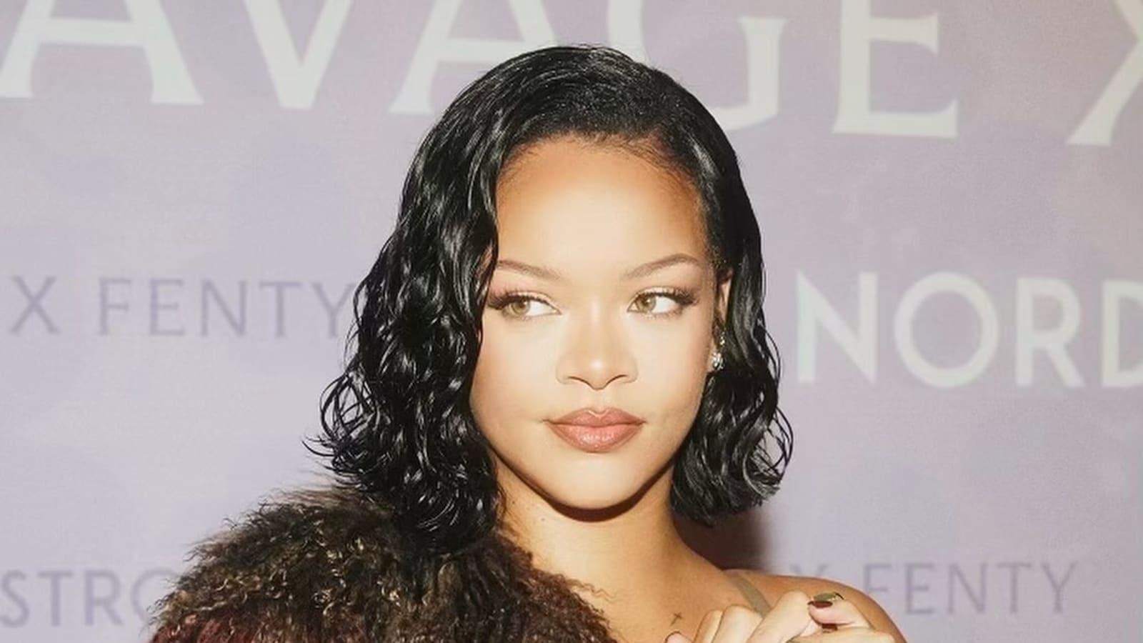 Image d'illustration pour: Rihanna's Fenty Beauty and Fenty Skin are coming to India, she announces with a special video: Know where to buy