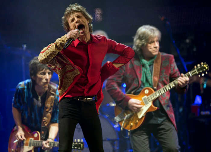 Image d'illustration pour: A former Rolling Stone says the Met has his stolen guitar. The museum disputes it