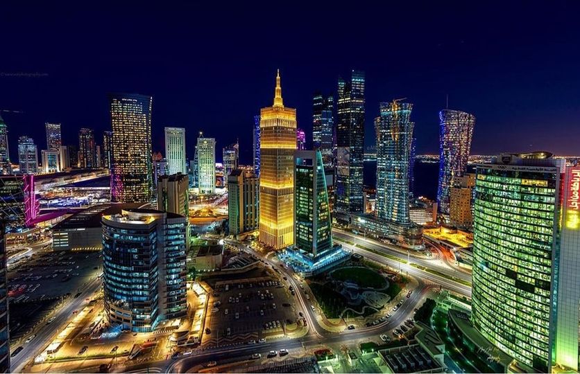 Image d'illustration pour: Qatar accelerates transition to green mobility by promoting adoption of electric, hybrid vehicles