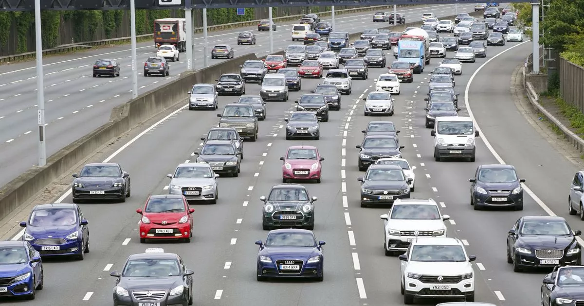 Image d'illustration pour: Drivers can slash costs 'in seconds' with easy to install gadget | Chronicle Live