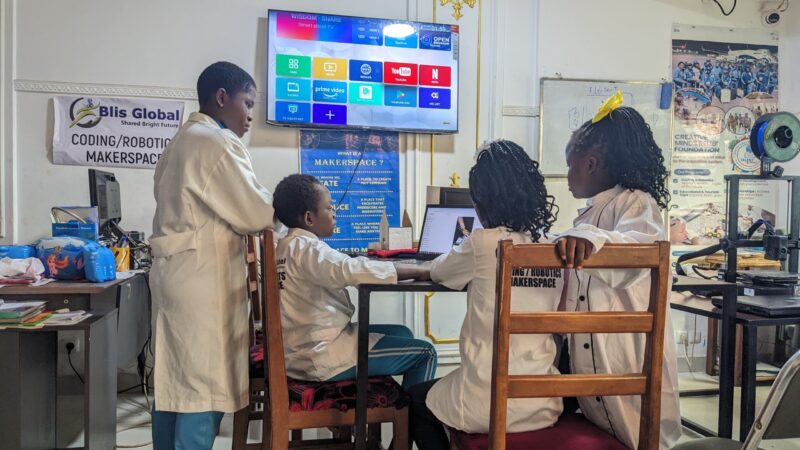 Image d'illustration pour: Cameroun : la nouvelle génération prête à relever les défis technologiques du pays