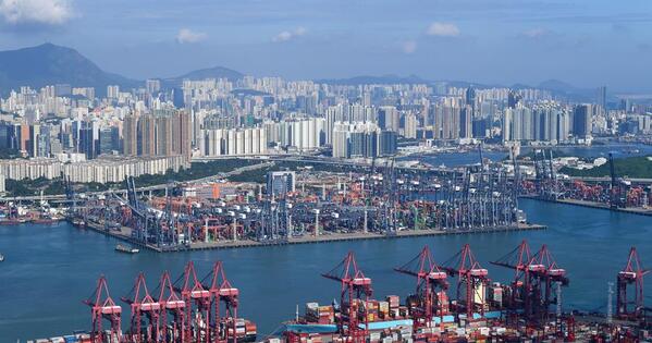 Image d'illustration pour: Hong Kong sees broad-based economic resilience under