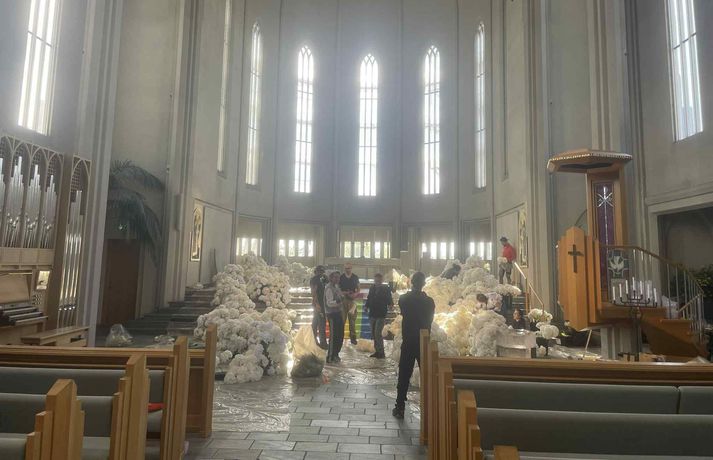 Image d'illustration pour: Nígerskt stjörnubrúðkaup í Hallgrímskirkju - Vísir
