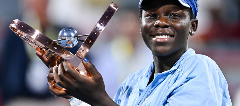 Image d'illustration pour: Tennis : qui est Victoria Mboko, sensation canadienne de 18 ans titrée à l'Open du Canada ?