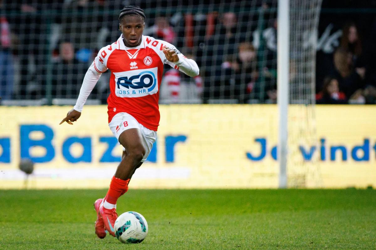 Image d'illustration pour: Mercato : Karim Dermane (Lommel) en route vers Lorient