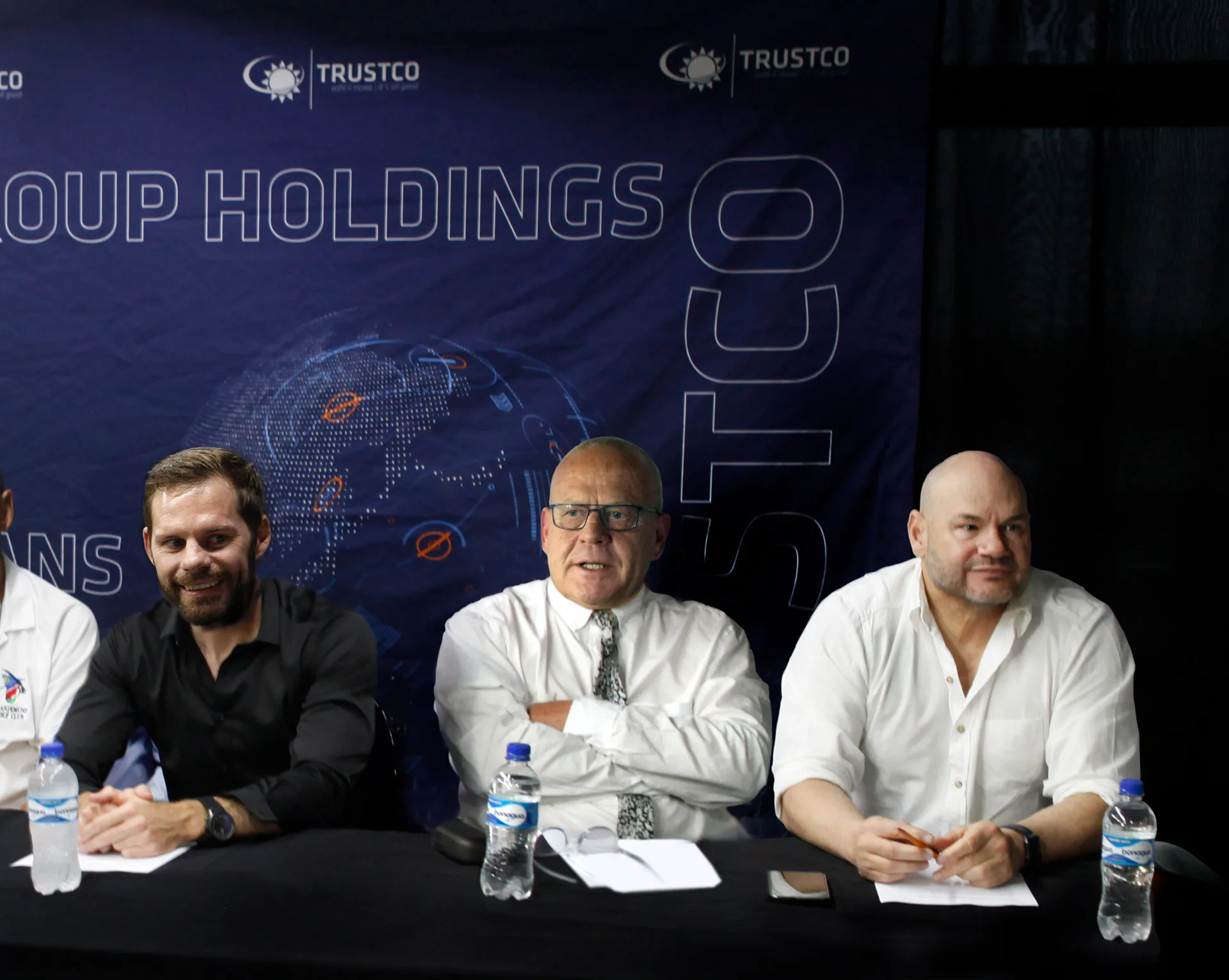 Image d'illustration pour: TRUSTCO FOUNDING FAMILY RECEIVES PRIVATE OFFER FROM VELDBRIDGE HOLDINGS IN ORDER TO ACCELERATE LISTING ON SENIOR STOCK EXCHANGE IN THE UNITED STATES - South Africa Today