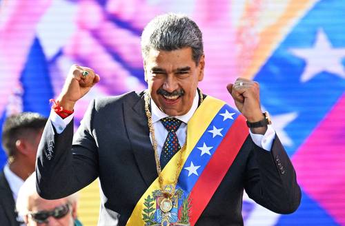Image d'illustration pour: La Jornada: EU elevó recompensa para tapar su campaña fallida contra Venezuela: Maduro