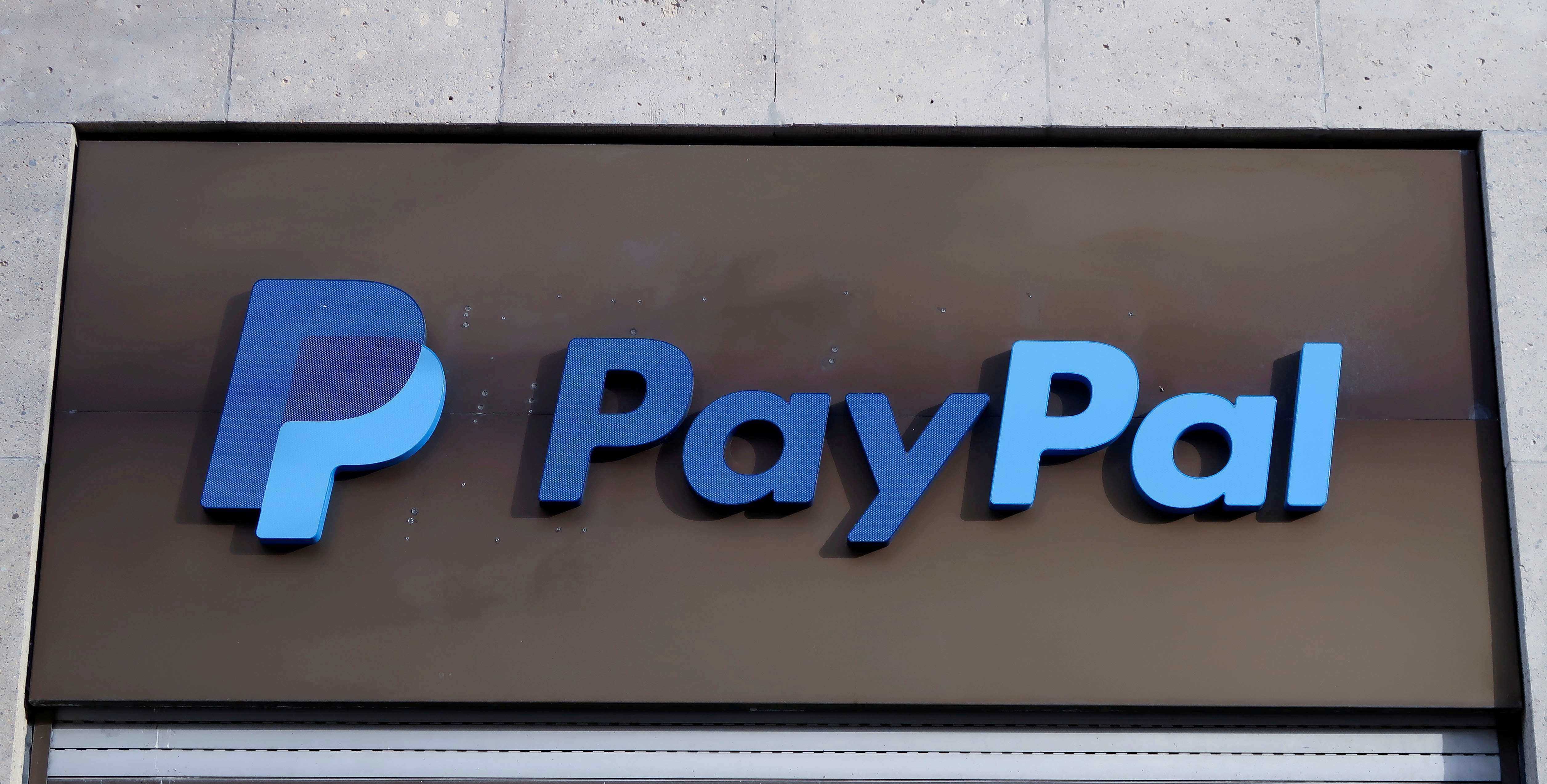 Image d'illustration pour: Kein Durchbruch bei PayPal für Namibia