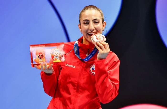 Image d'illustration pour: Una medalla histórica para Chile: El bronce de Valentina Toro en karate durante los Juegos Mundiales Chengdú 2025