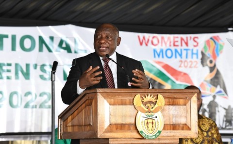 Image d'illustration pour: Ramaphosa calls for accelerated inclusion of women in the economy
