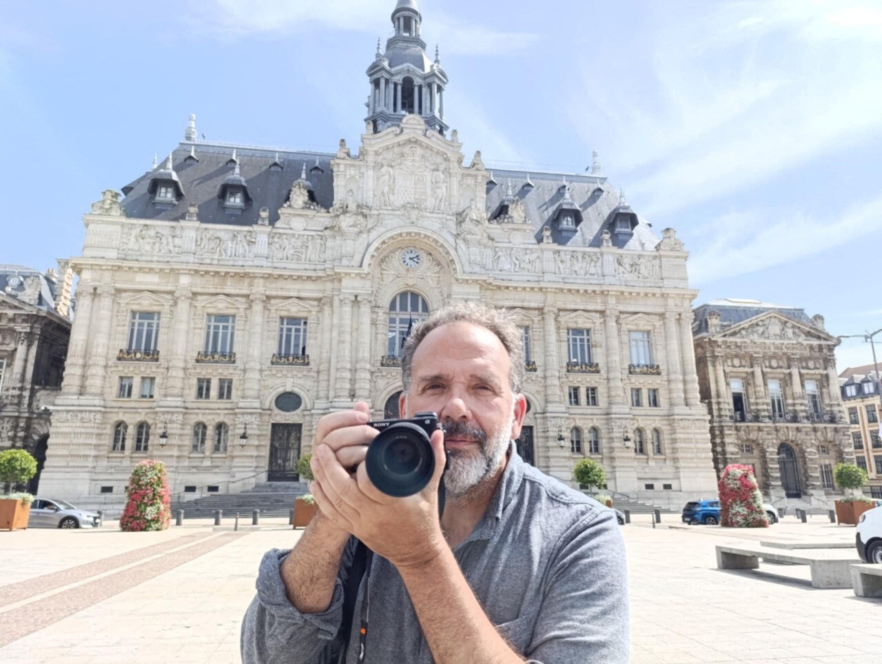Image d'illustration pour: Dans l'œil du photographe Hernan Ameijeiras, Roubaix comme vous ne l'avez jamais vue