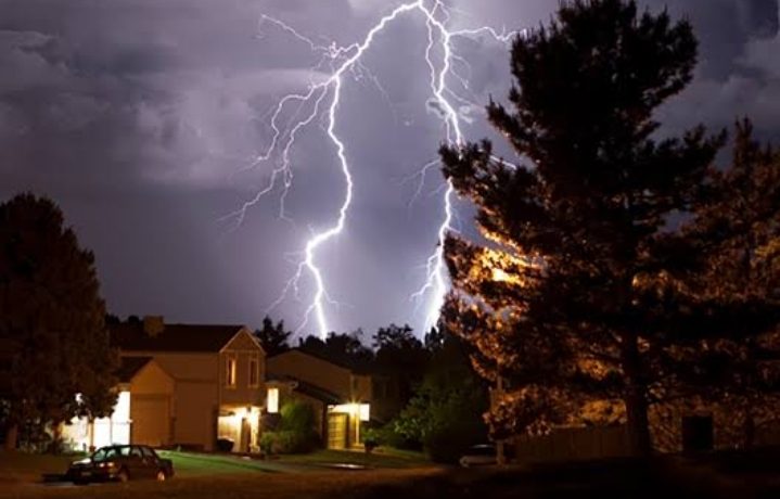 Image d'illustration pour: NiMet issues safety measures ahead 3-day heavy rains, thunderstorms
