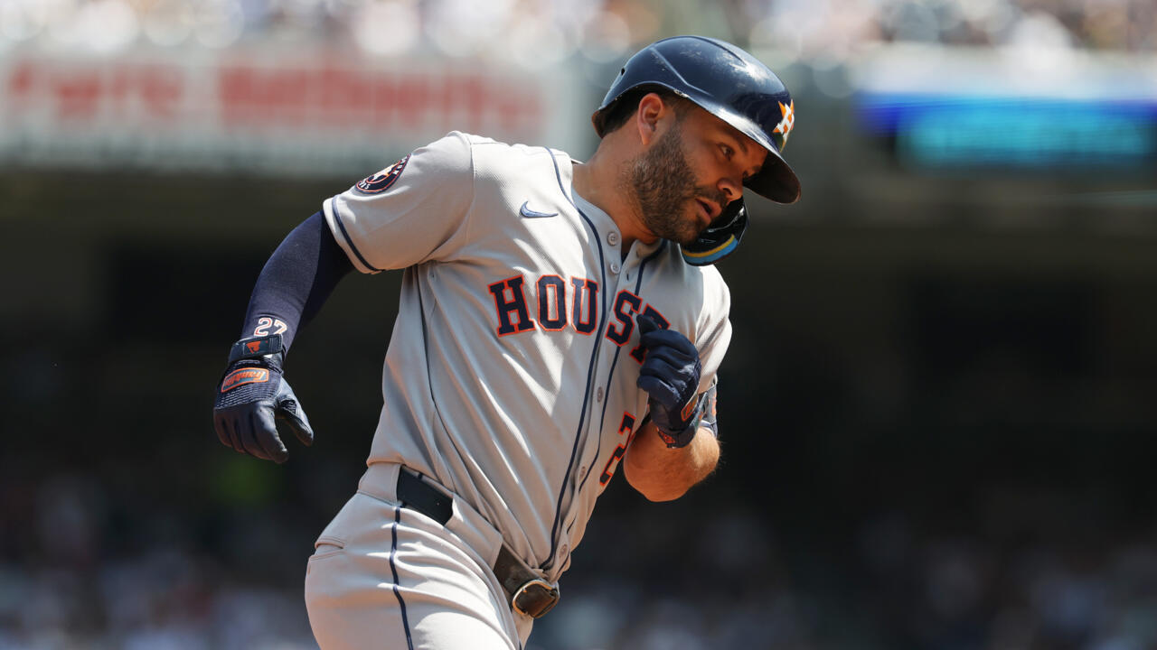 Image d'illustration pour: Venezolano Altuve y estadounidense Verlander se unen a exclusivos clubes del béisbol