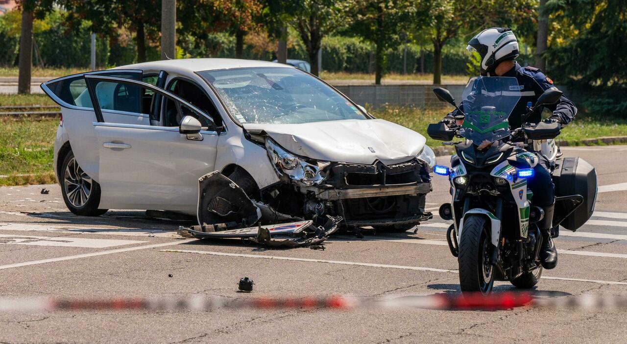 Image d'illustration pour: Investita da un'auto pirata a Milano, Cecilia De Astis muore a 71 anni: 4 ragazzini in fuga hanno lasciato la macchina (rubata)