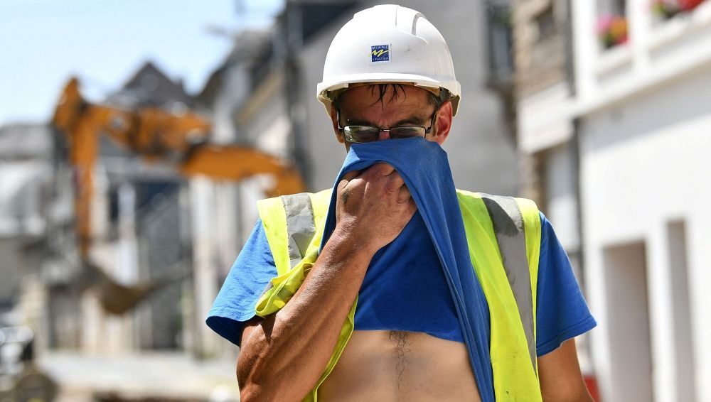 Image d'illustration pour: Vague de chaleur : quels sont les droits des salariés et les devoirs des employeurs ? - ici
