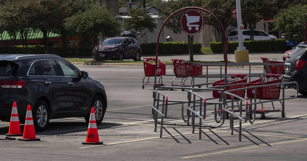 Image d'illustration pour: Tiroteo en una tienda de Austin, Texas deja tres muertos: el sospechoso fue detenido tras robar dos autos