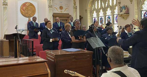 Image d'illustration pour: Haitian Catholics in US lean on faith amid fears of deportation
