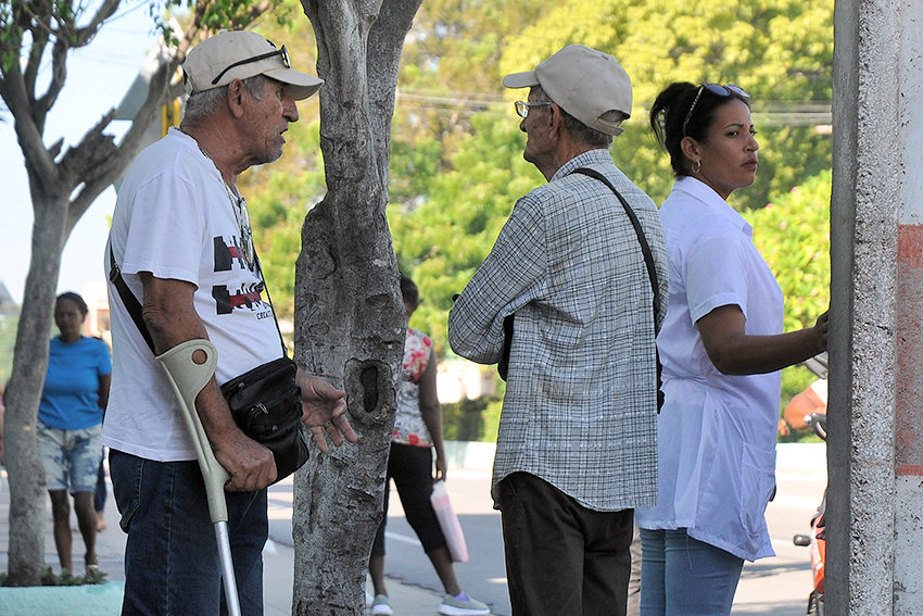 Image d'illustration pour: Así será el aumento de pensiones cubanas inferiores a los cuatro mil pesos mensuales