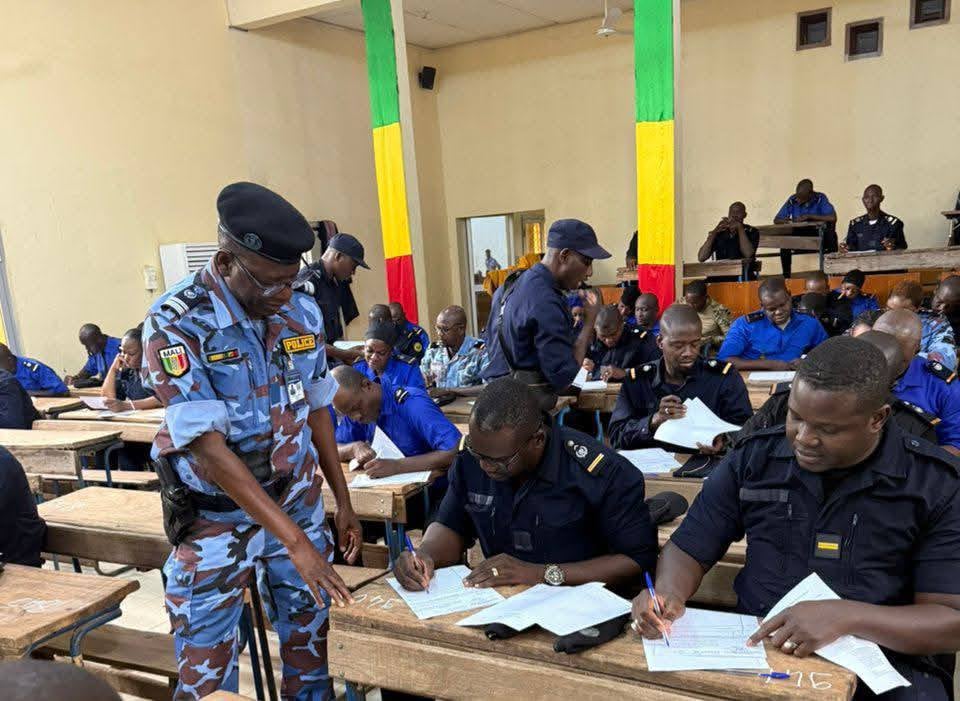 Image d'illustration pour: Police Nationale : Un Test Décisif pour les Futurs Officiers de Police Judiciaire