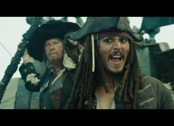 Image d'illustration pour: ¿Ya lo perdonó Hollywood? Negocia Johnny Depp su regreso a 'Piratas del Caribe' de Disney