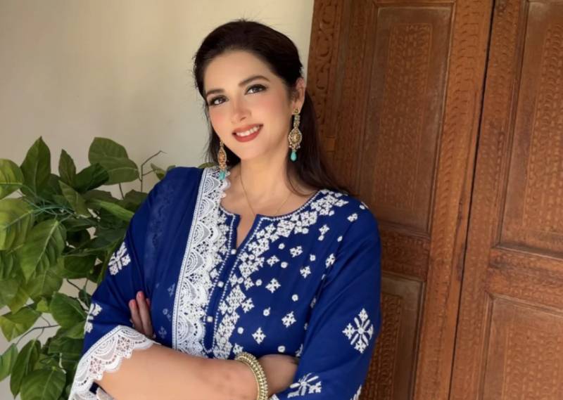 Image d'illustration pour: Savera Nadeem faces backlash for sharing edited photos