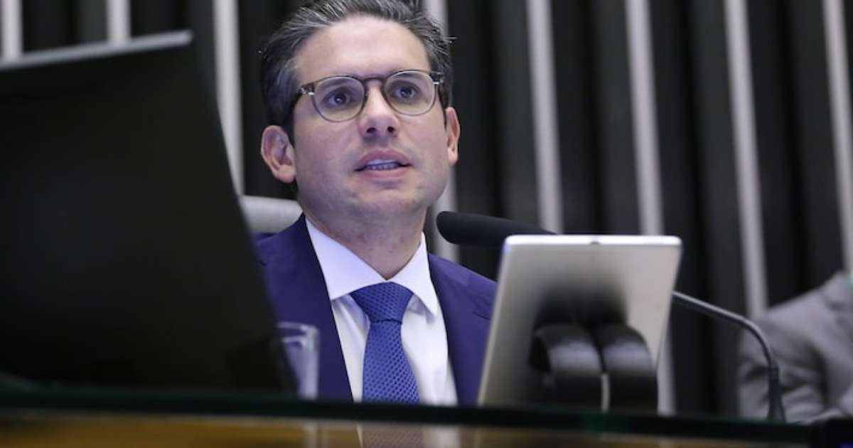Image d'illustration pour: Motta deve abraçar 'pautas gerais' da oposição e dar 'espetadazinha' no STF; veja bastidor