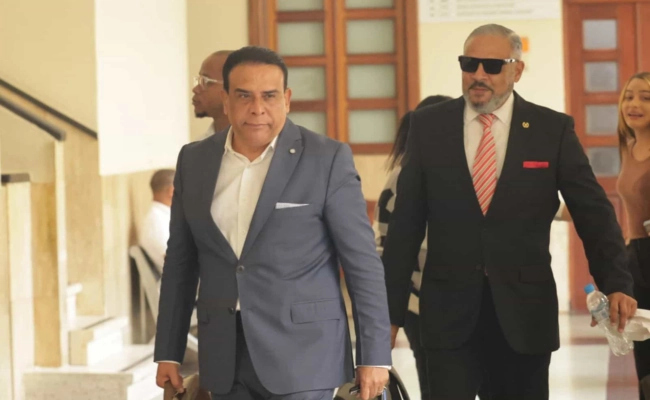 Image d'illustration pour: Expectativa por sentencia en juicio a Alexis Medina por corrupción estatal