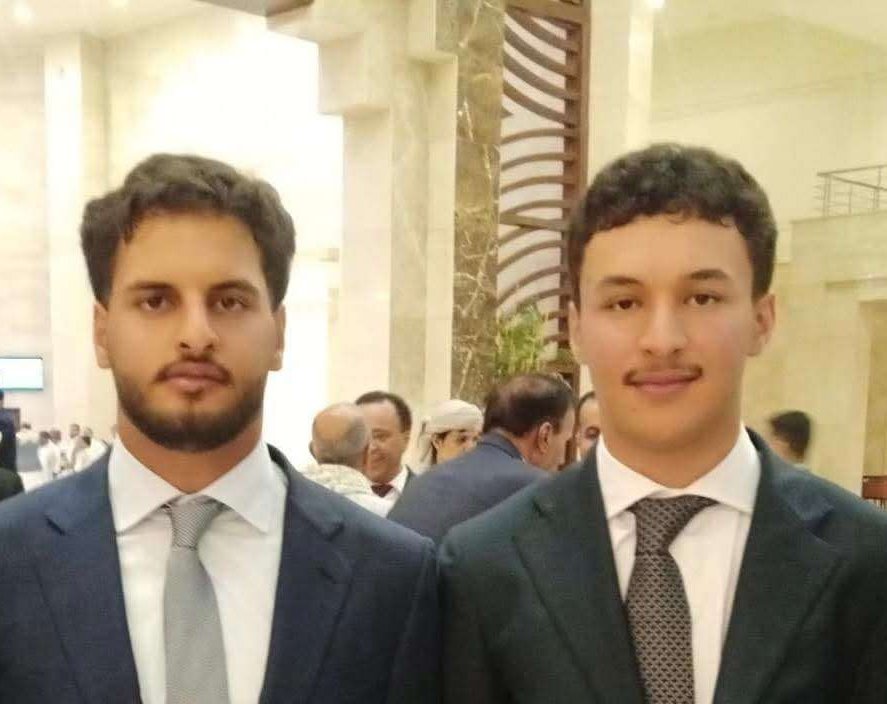 Image d'illustration pour: أول ظهور علني لأبناء العميد أحمد علي عبدالله صالح يلفت الأنظار