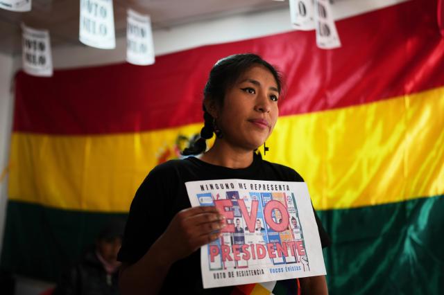 Image d'illustration pour: Tras quedar fuera de las elecciones en Bolivia, Evo Morales aboga por el voto nulo