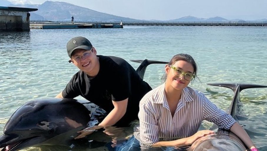 Image d'illustration pour: Liza Soberano officially confirms breakup with Enrique Gil