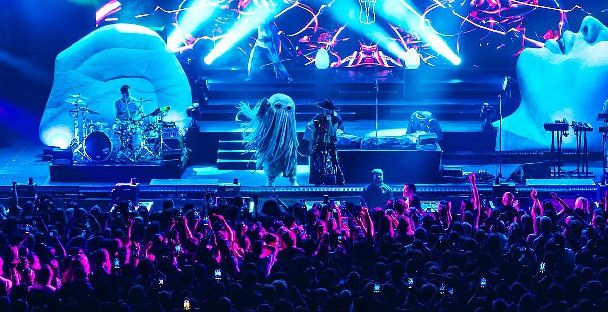 Image d'illustration pour: Empire of the Sun, Leon Bridges, Caloncho y más, en el SimiFest 2025
