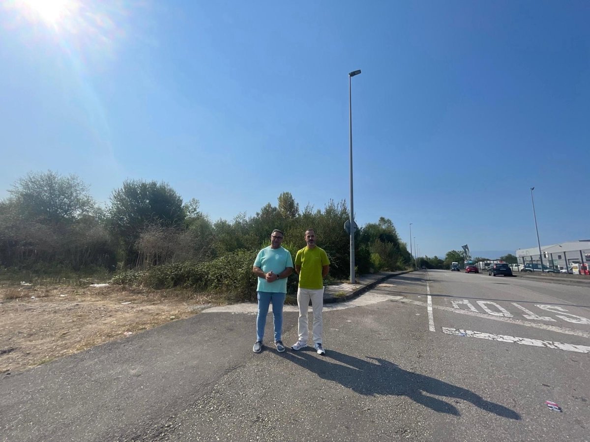 Image d'illustration pour: Siero ofrece una parcela de 25.000 metros cuadrados para albergar la...