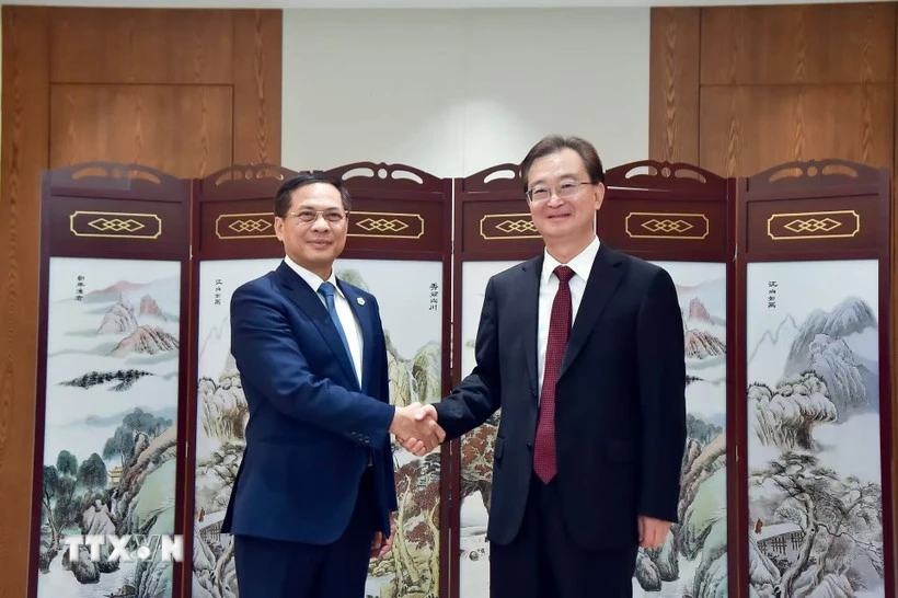 Image d'illustration pour: Vietnamese Deputy PM meets with Chinese, Cambodian, Thai officials in Yunnan