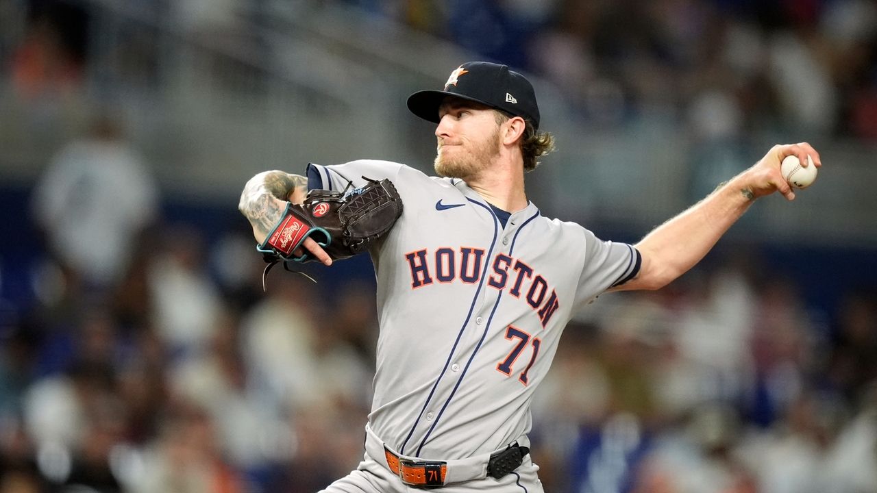 Image d'illustration pour: Houston Astros All-Star closer Josh Hader will be shut down from throwing for about three weeks
