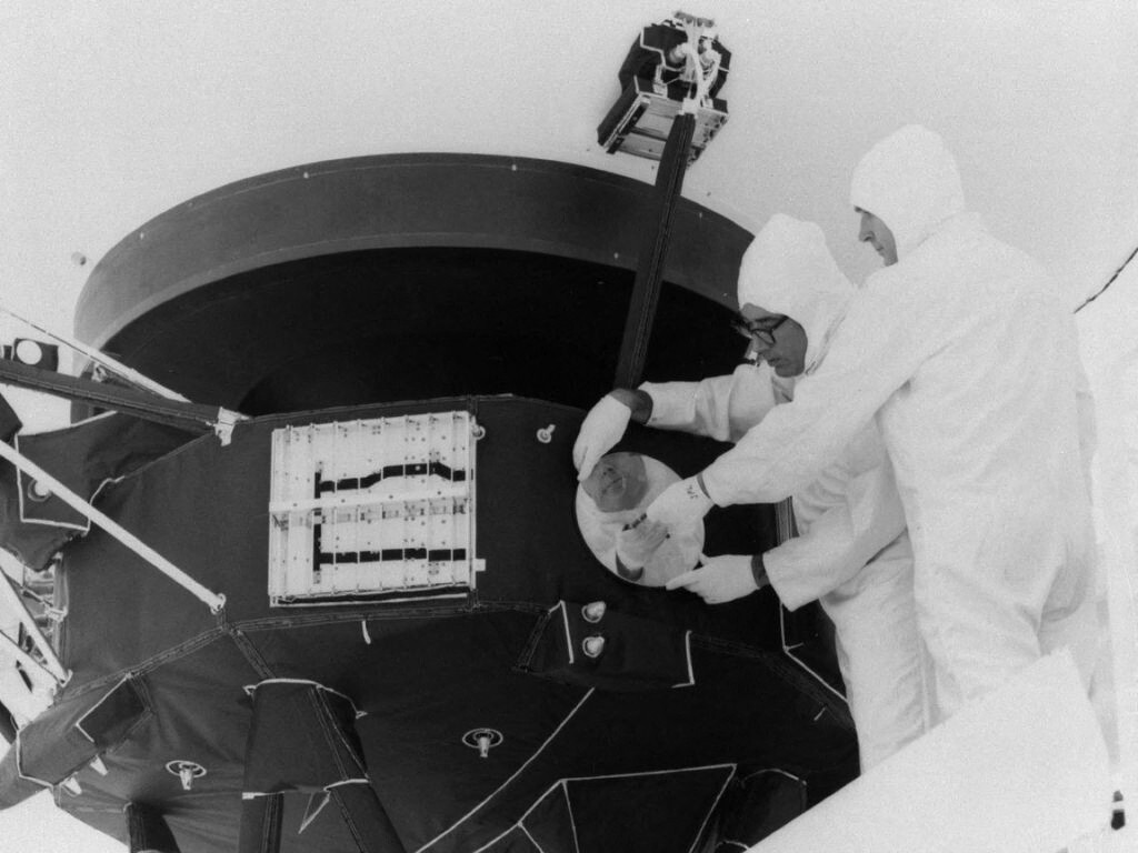 Image d'illustration pour: "Voyager Golden Record" : une bouteille à la mer interstellaire lancée par la Nasa et made in... Créteil
