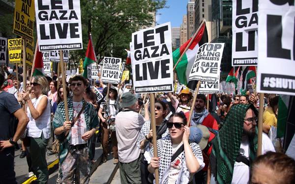 Image d'illustration pour: Anti-Israel protest in New York draws thousands