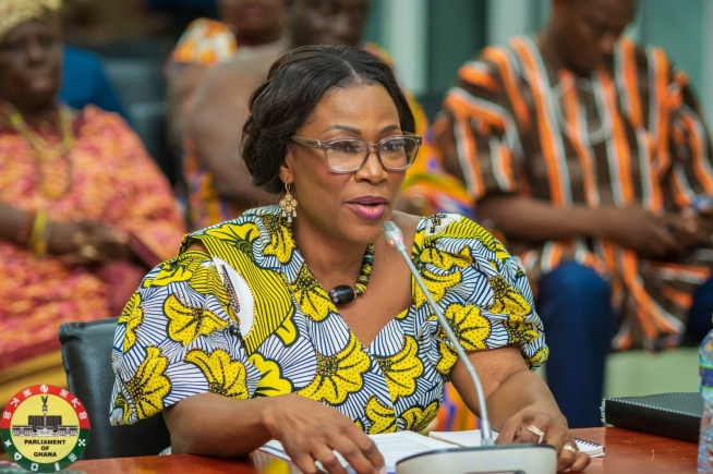 Image d'illustration pour: Stop using 'unearned' academic title or face us in court - GTEC writes to Chief of Staff on Deputy Minister of Health Grace Ayensu-Danquah's title - MyJoyOnline