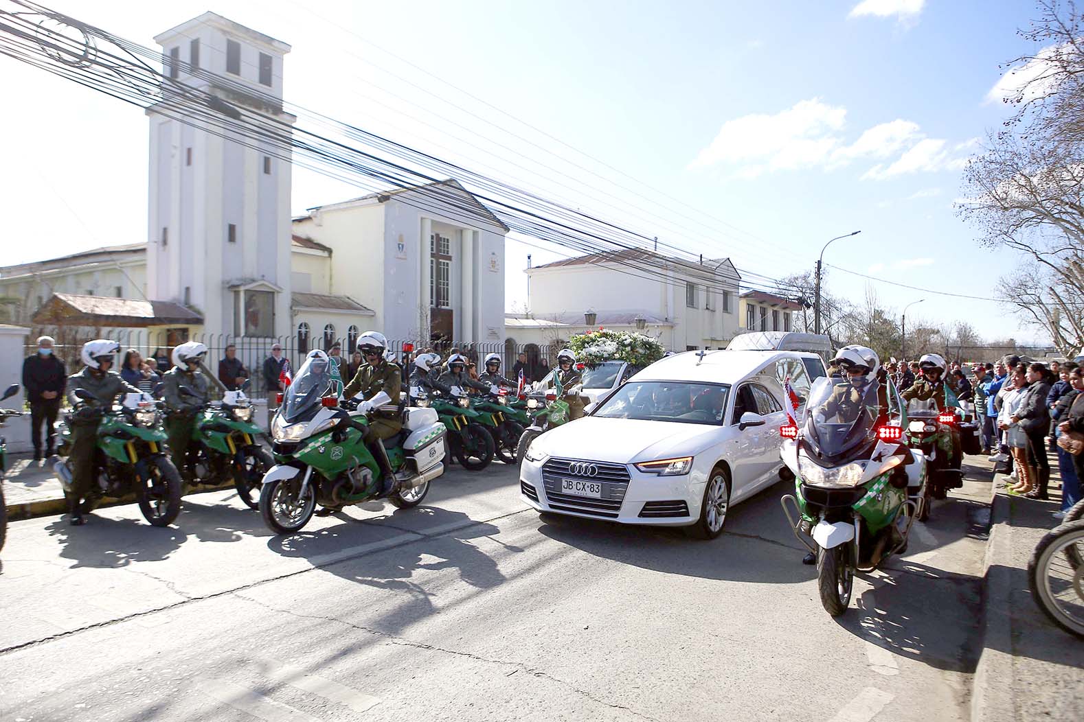 Image d'illustration pour: Más de un centenar de carabineros y altos mandos de ambas policías despidieron a sargento segundo Ricardo Belmar - Diario La Prensa