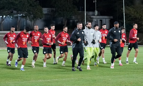 Image d'illustration pour: CHAN 2024: premier entraînement de la sélection algérienne à Nairobi