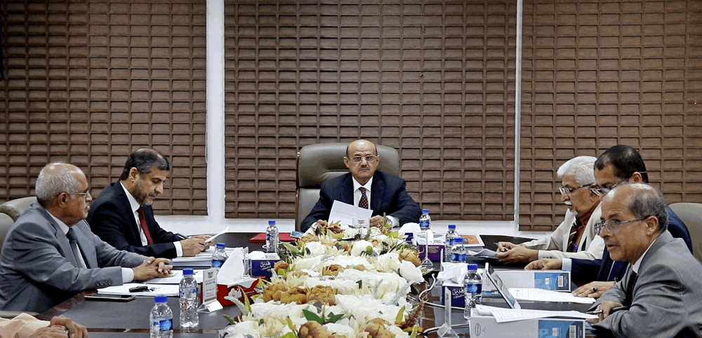 Image d'illustration pour: البنك المركزي اليمني يثبت سعر الصرف ويشدد إجراءاته لمكافحة المضاربين - يمن مونيتور