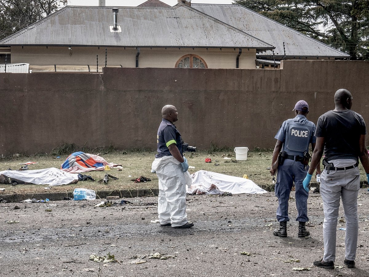 Image d'illustration pour: Retired teacher who lost 3 kids in Boksburg blast wants compensation for loss
