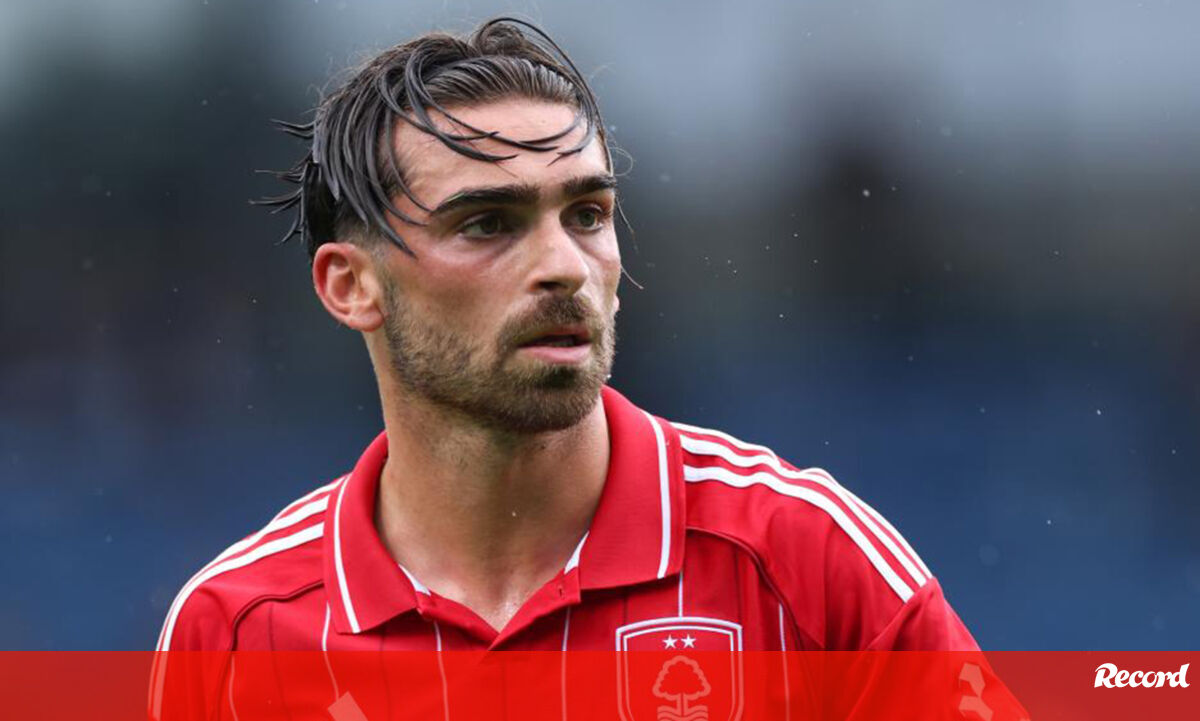 Image d'illustration pour: Inscrição de Jota Silva não terá entrado a tempo na plataforma TMS da FIFA
