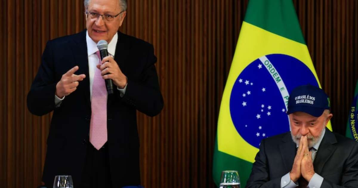 Image d'illustration pour: Alckmin diz que julgamento de Bolsonaro não deveria ter relação com tarifaço dos Estados Unidos