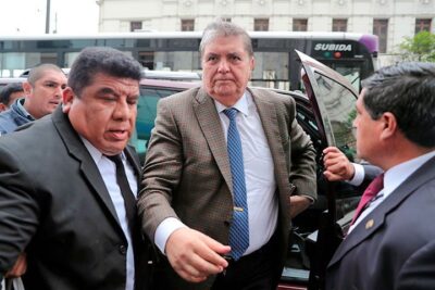 Image d'illustration pour: El expresidente peruano Alan García no predijo el conflicto por la isla Santa Rosa