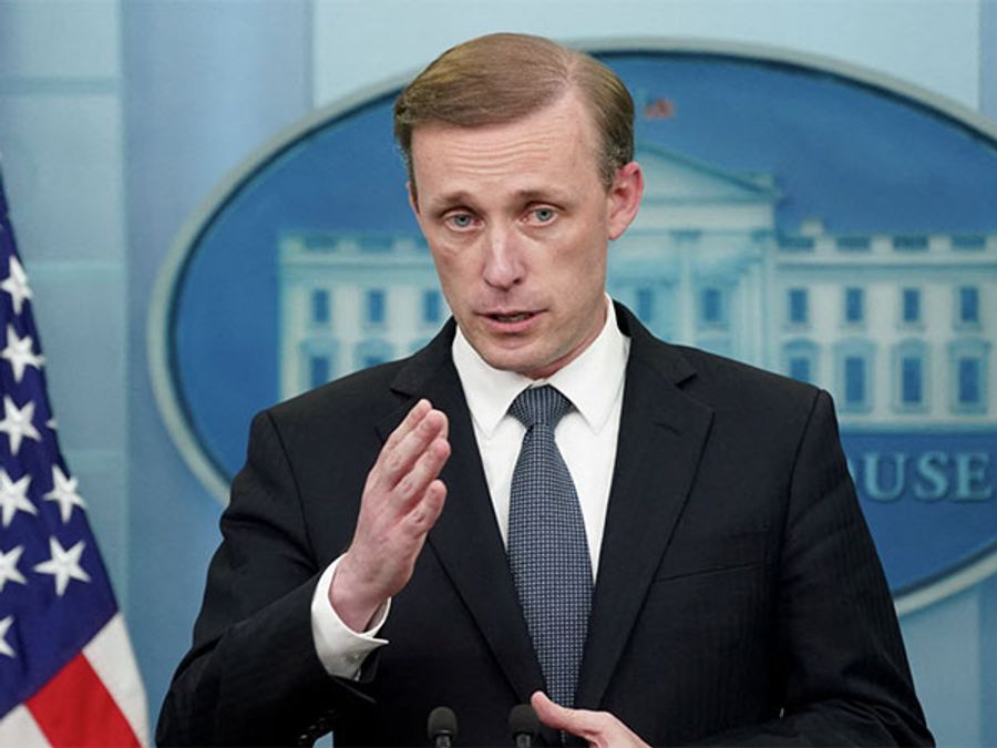 Image d'illustration pour: Trump threw away ties with India for family business with Pak, says former US NSA Jake Sullivan